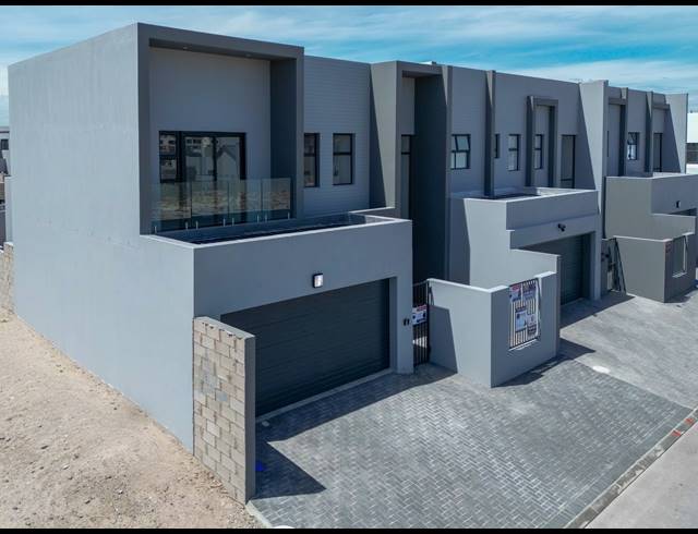 4 BEDROOM HOUSE FOR SALE IN SANDOWN